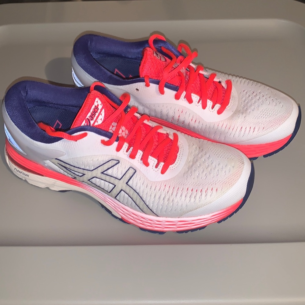Asics Kayano 25